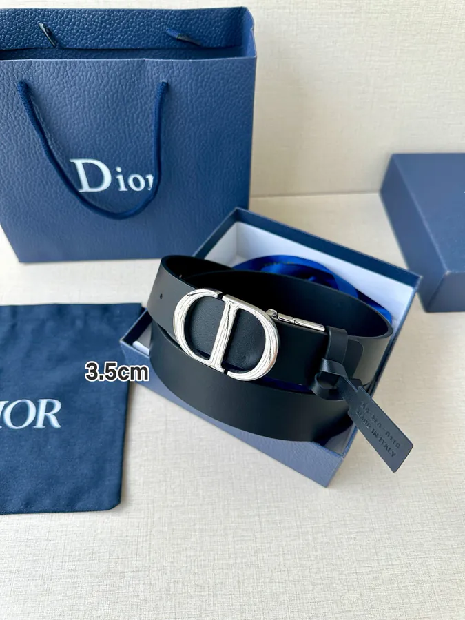 Montaigne Belt with Classic Design and Double Sided Style