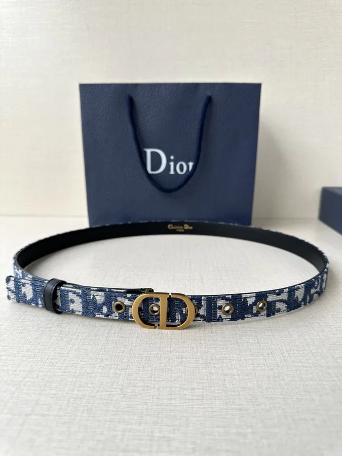 Montaigne Belt with Double Sided Design