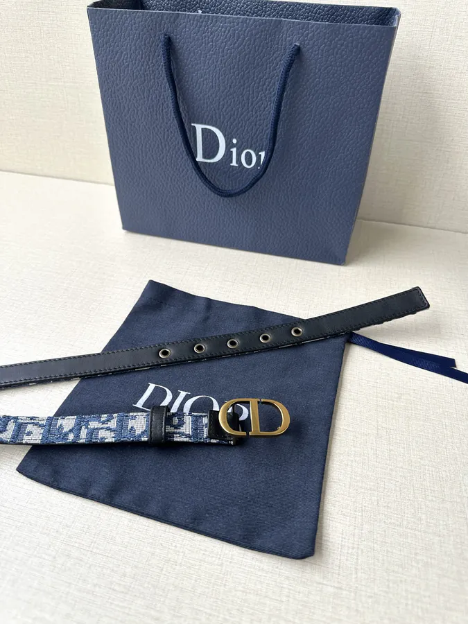 Montaigne Belt with Double Sided Design