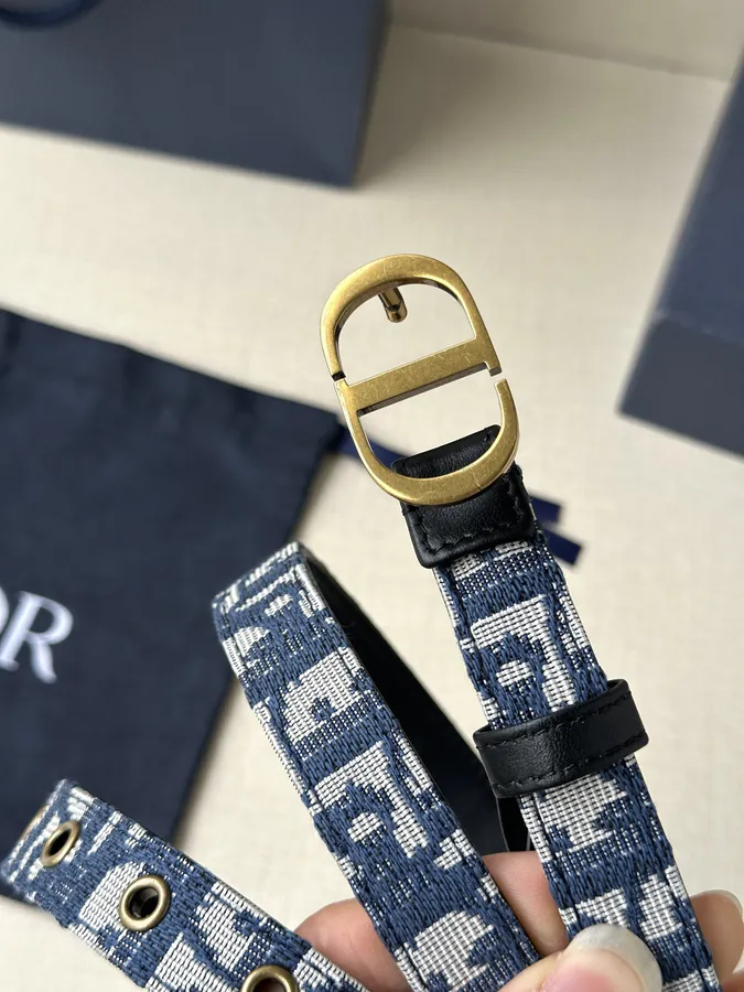 Montaigne Belt with Double Sided Design