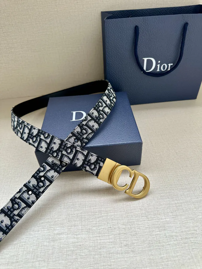30mm Montaigne Belt Inspired by Classic Handbag, Reversible Design