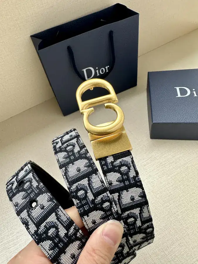 30mm Montaigne Belt Inspired by Classic Handbag, Reversible Design