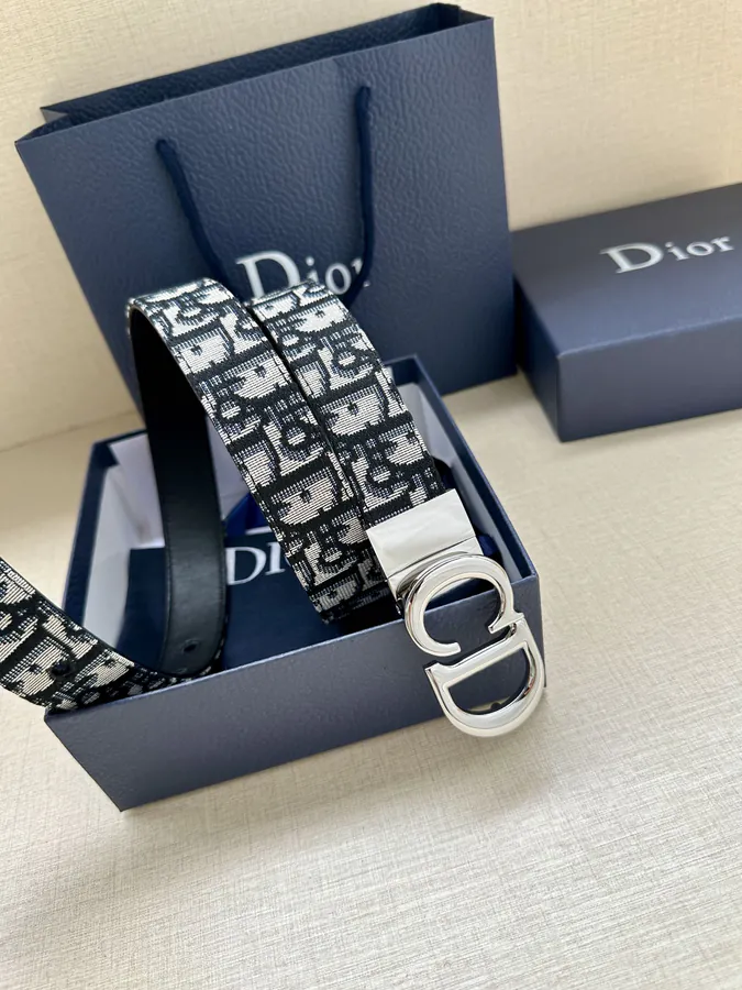 30mm Montaigne Belt Inspired by Classic Handbag, Reversible Design