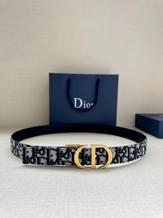 30mm Montaigne Belt Inspired by Classic Handbag, Reversible Design