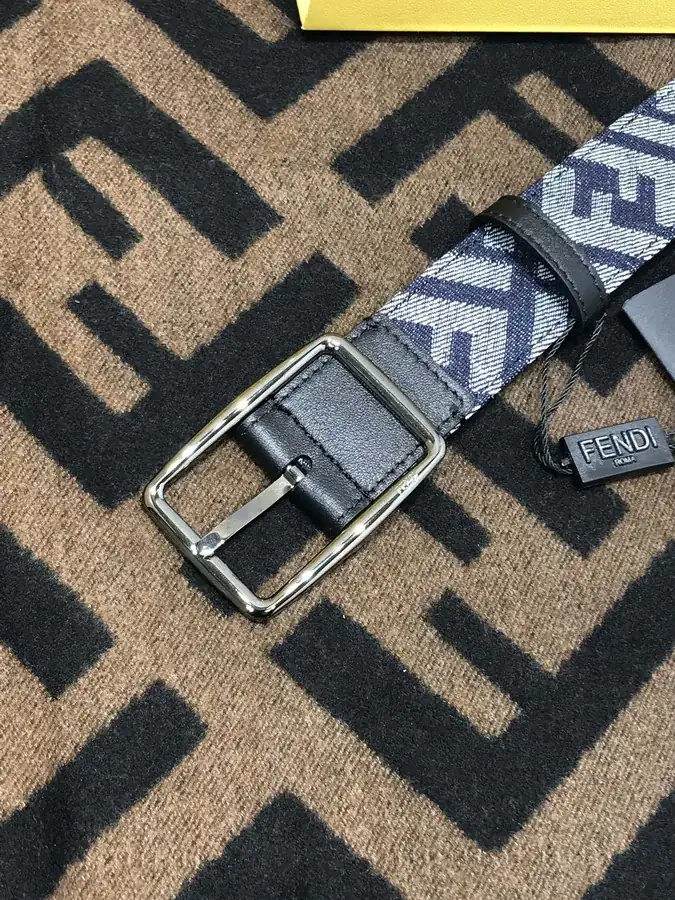 FD Signature Belt in Grained Calfskin with NFT Letter Clasp