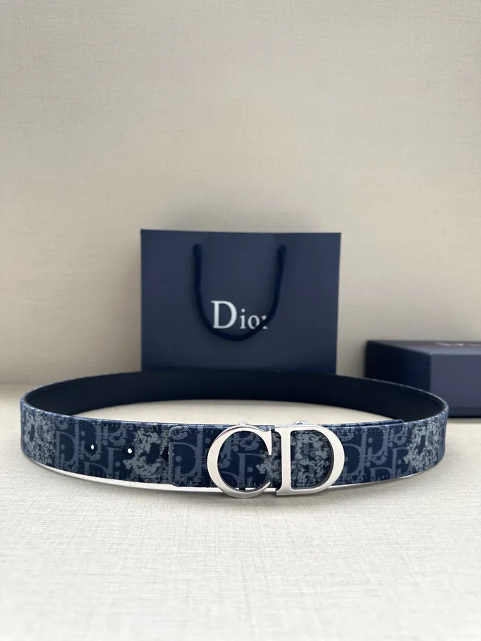 Montaigne Avenue Belt in Black Smooth Calfskin