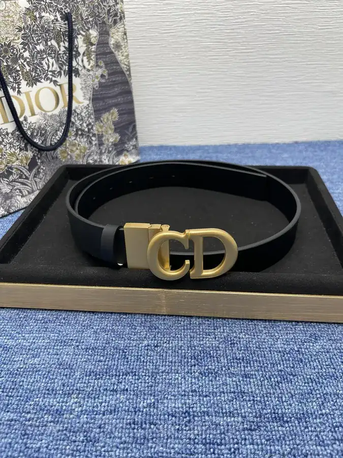 Montaigne Avenue Belt in Black Smooth Calfskin