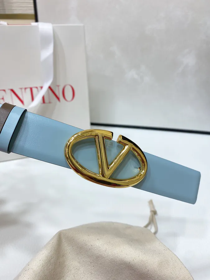VLOGO Signature Calfskin Belt Dual Sided Wear