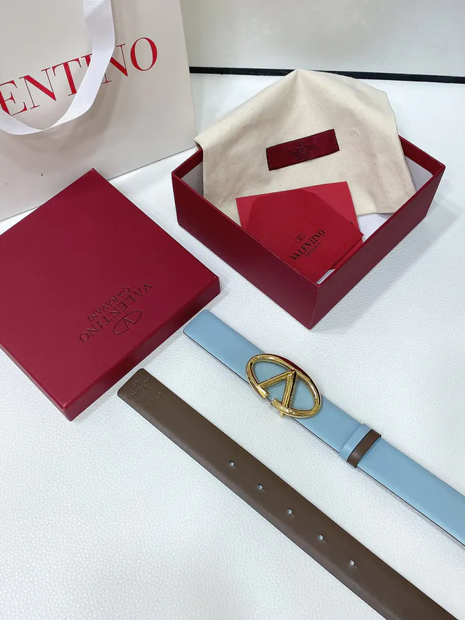 VLOGO Signature Calfskin Belt Dual Sided Wear