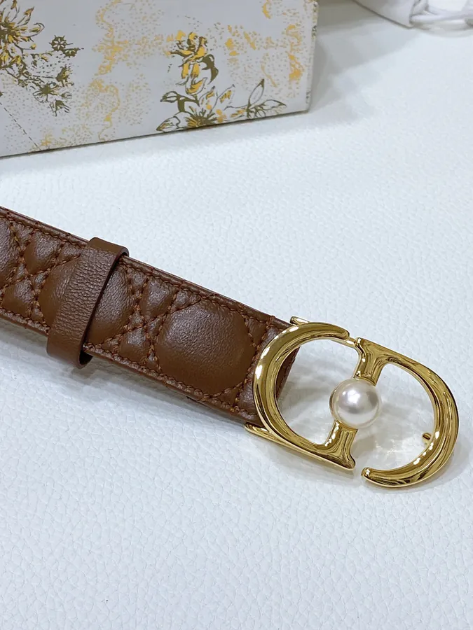 Montaigne Jolie Belt in Smooth Calfskin