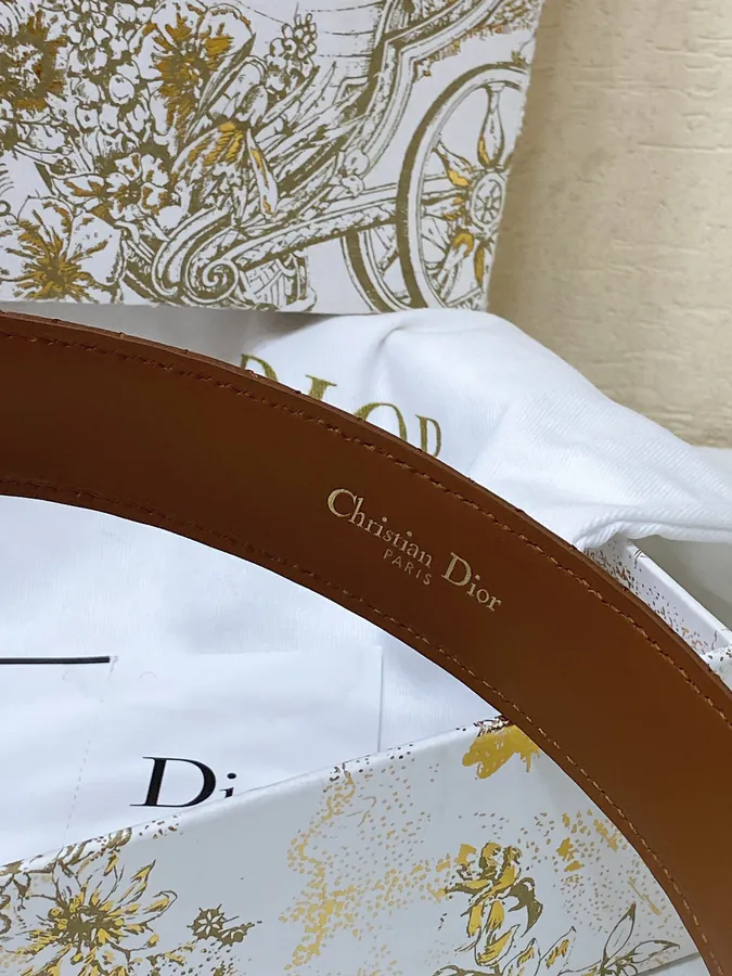 Montaigne Jolie Belt in Smooth Calfskin