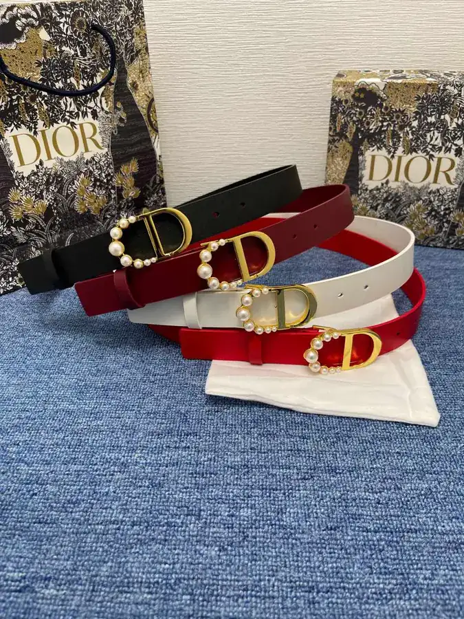 30 Montaigne Belt in Black Smooth Calfskin