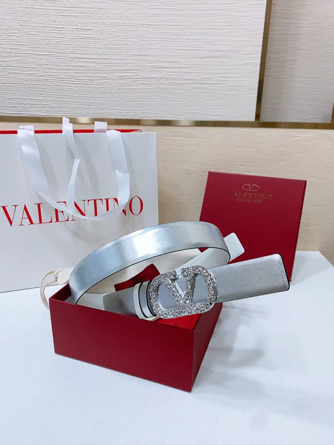 V Logo Signature Clasp Handbag with Swarovski® Inspired Pearl