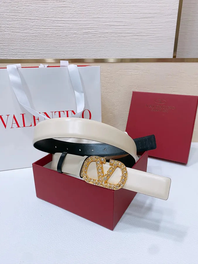 V Logo Signature Clasp Handbag with Swarovski® Inspired Pearl