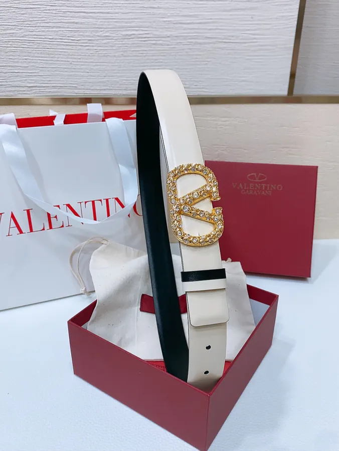 V Logo Signature Clasp Handbag with Swarovski® Inspired Pearl