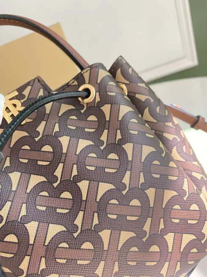 Thomas Burberry Bucket Bag with Soft Structured Shape
