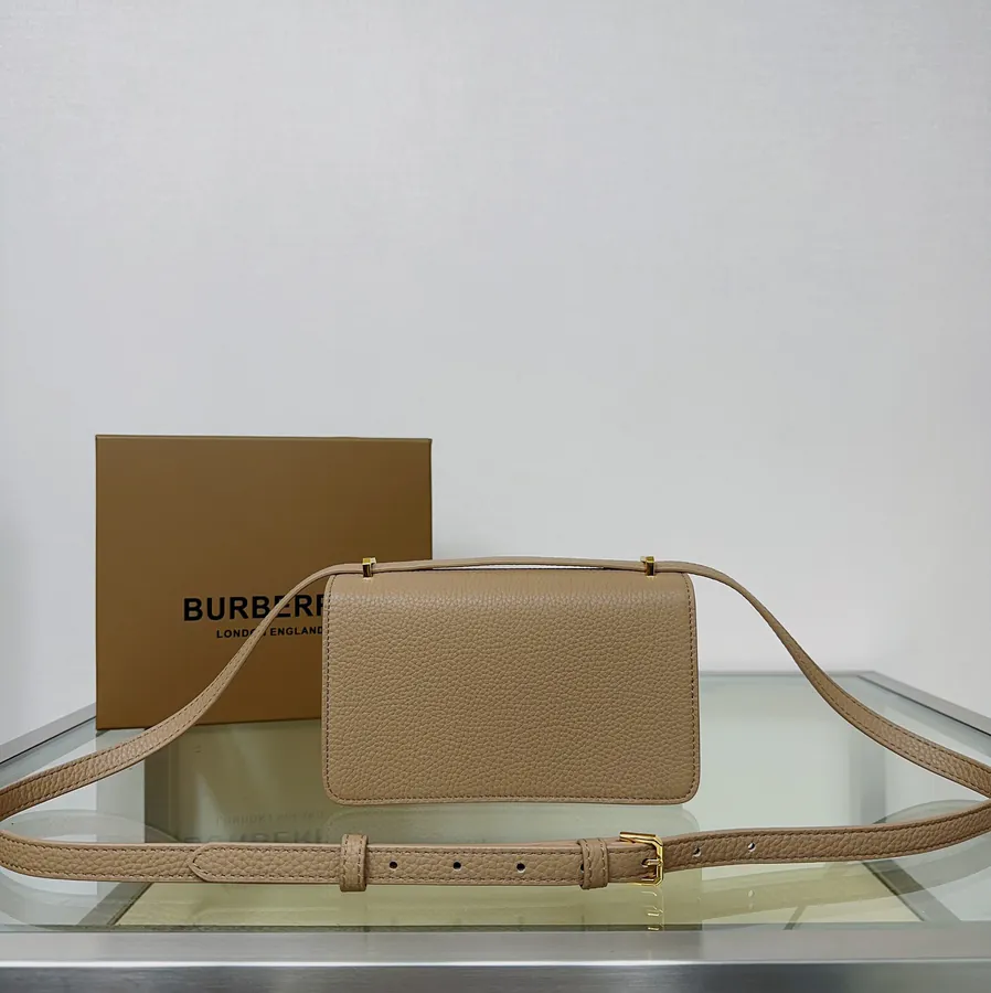 B House Exclusive Lock Closure Bucket Bag