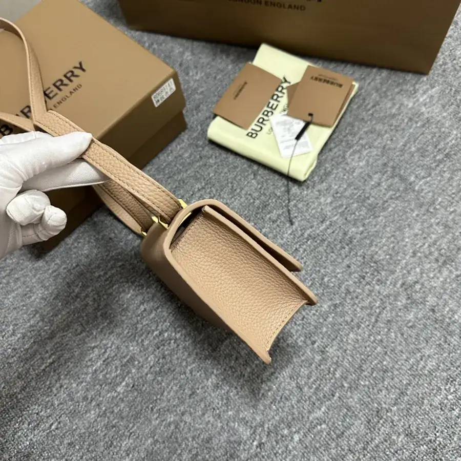 B House Exclusive Lock Closure Bucket Bag