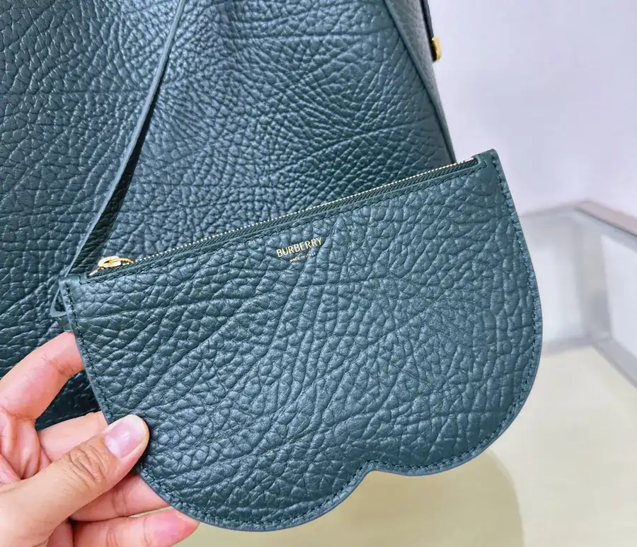 Daniel Lee Chess Shoulder Bag