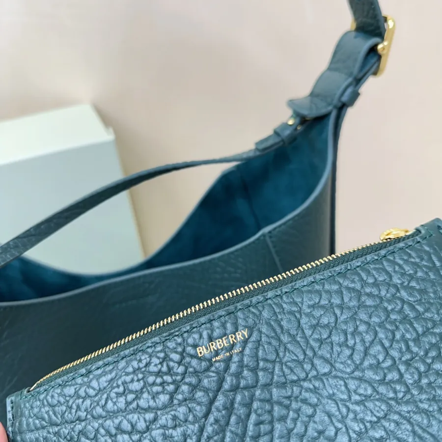 Daniel Lee Chess Shoulder Bag