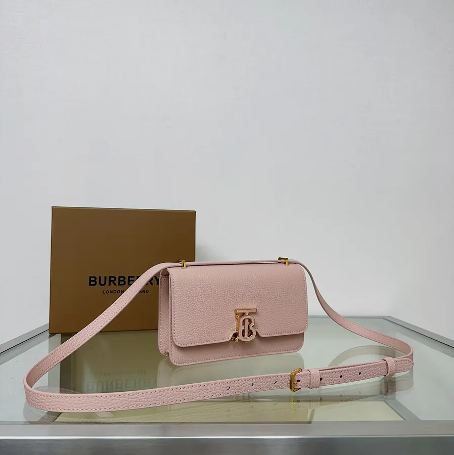 B House Exclusive Lock Closure Bucket Bag