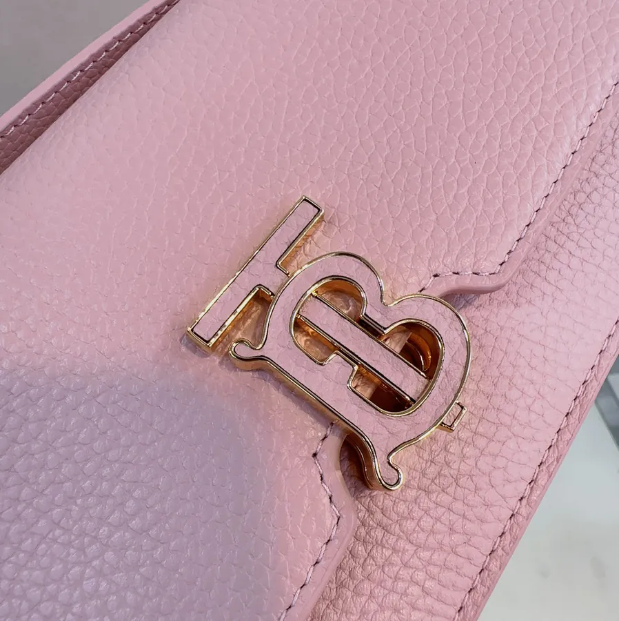 B House Exclusive Lock Closure Bucket Bag
