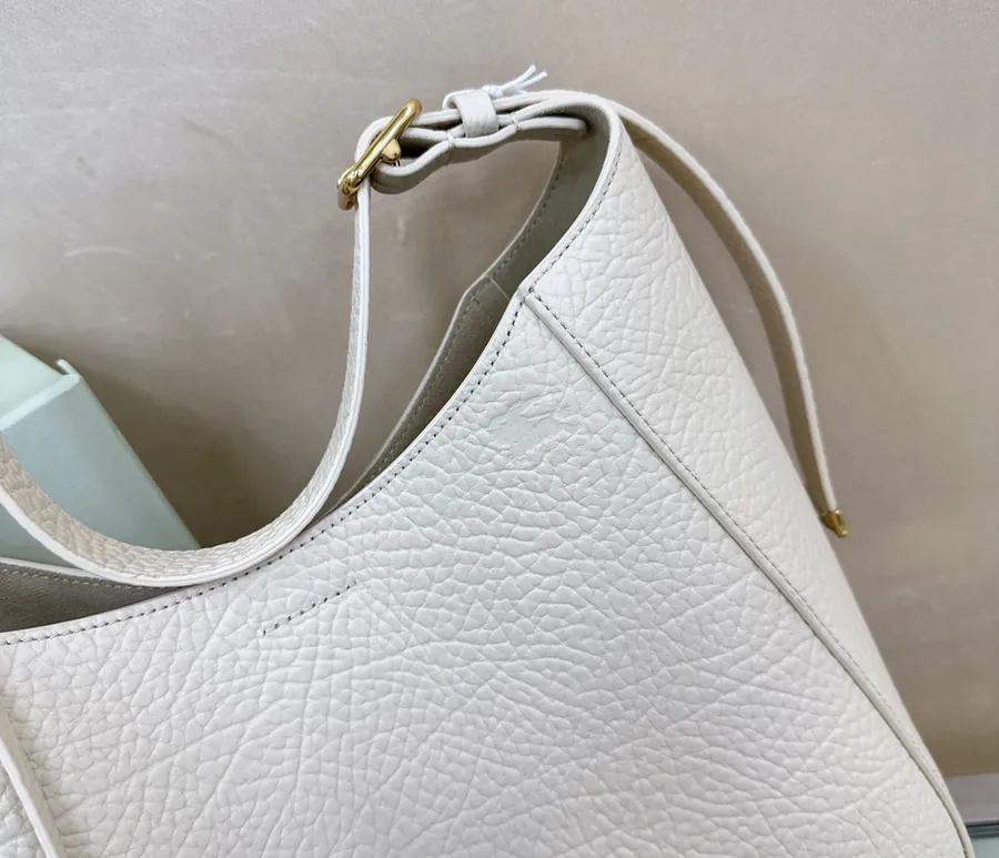 Daniel Lee Chess Shoulder Bag