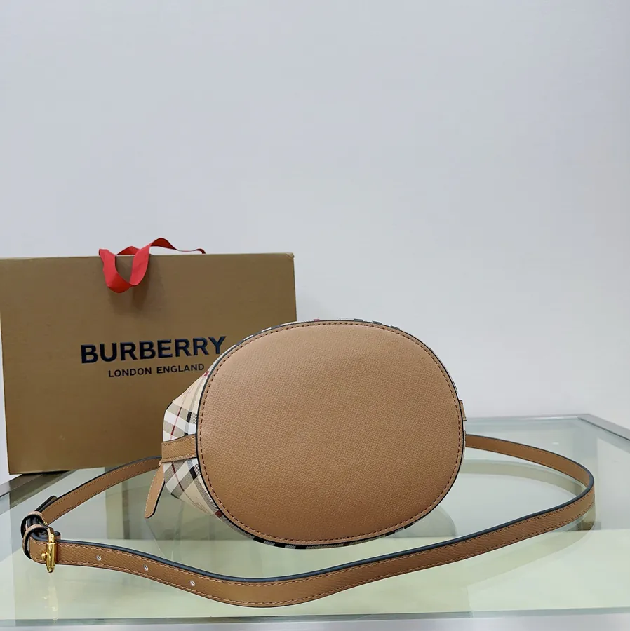 P350 B House Minimalist Crossbody Bucket Bag