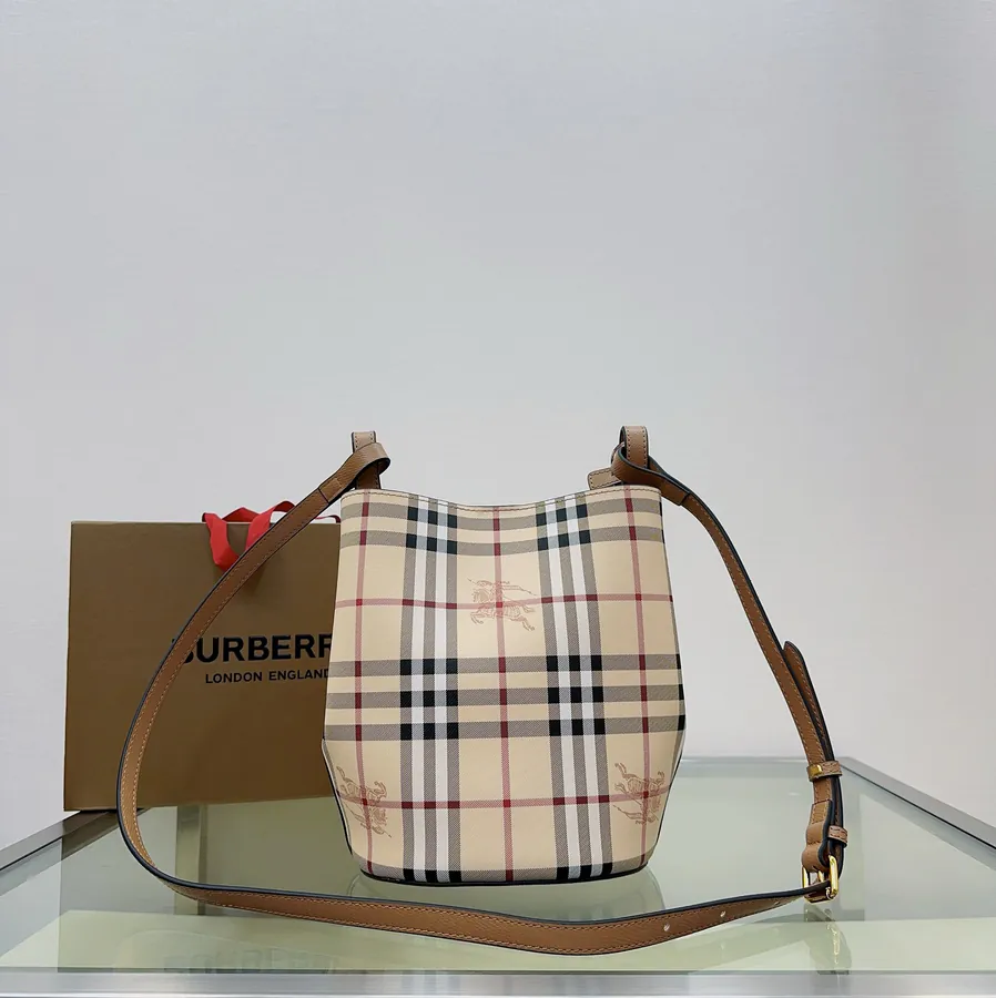 P350 B House Minimalist Crossbody Bucket Bag