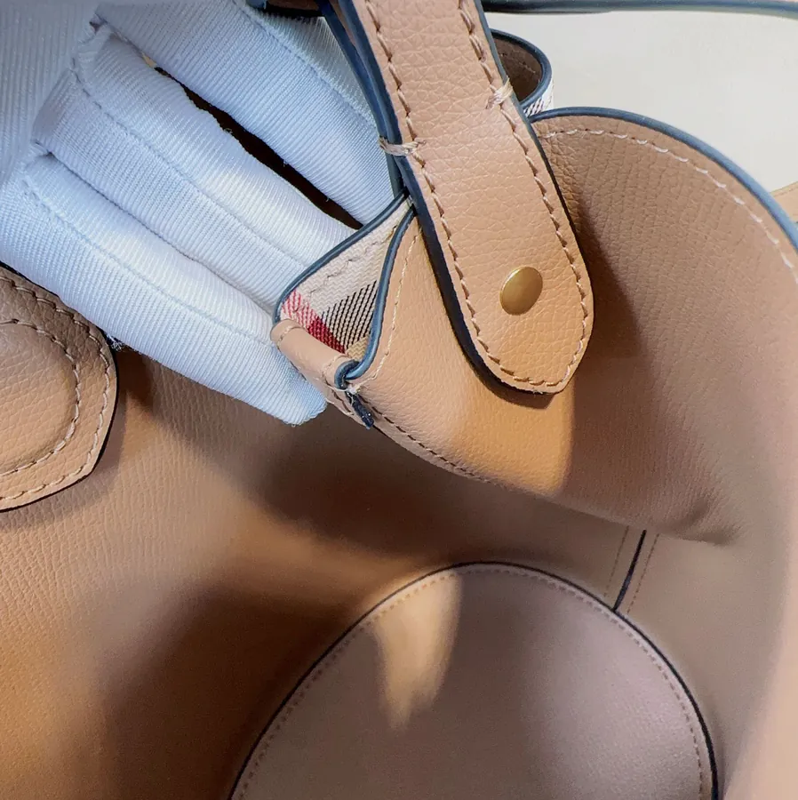 P350 B House Minimalist Crossbody Bucket Bag