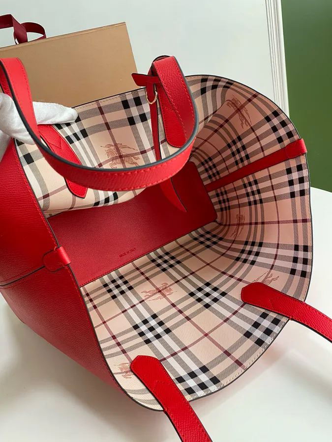 P430 B House Double Face Shopping Bag