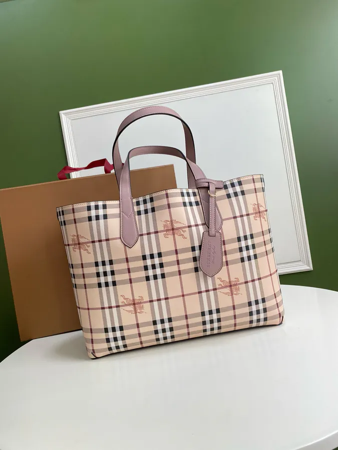 P430 B House Double Face Shopping Bag