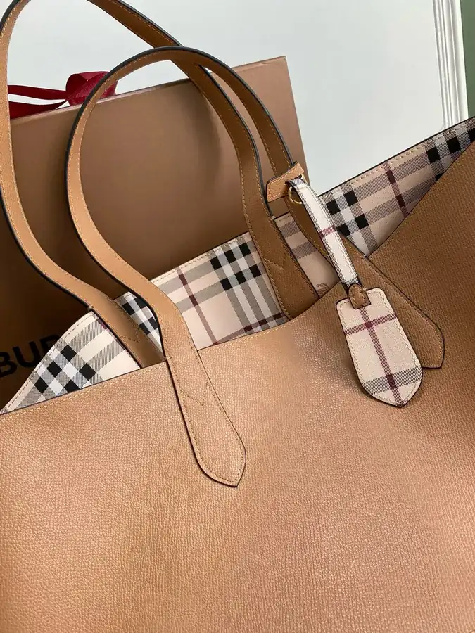 P430 B House Double Sided Shopping Bag