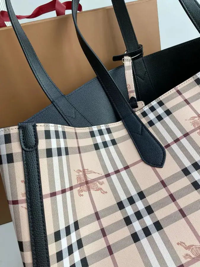 P430 B House Double Sided Shopping Bag