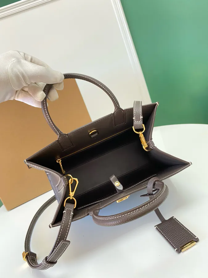 Thomas Burberry Tote Bag with 27cm Vertical Handle