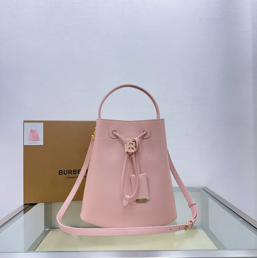 Thomas Burberry P730 Bucket Bag