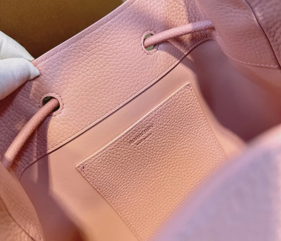 Thomas Burberry P730 Bucket Bag