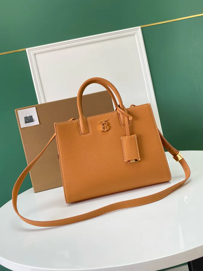 Thomas Burberry Tote Bag with 27cm Vertical Handle