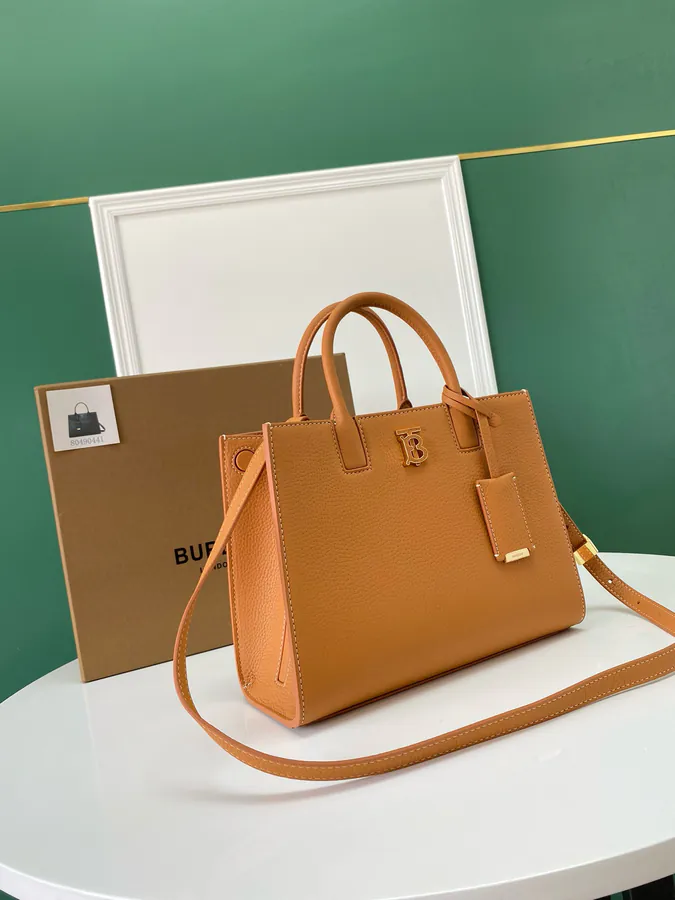 Thomas Burberry Tote Bag with 27cm Vertical Handle