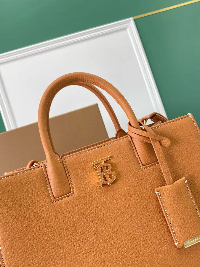 Thomas Burberry Tote Bag with 27cm Vertical Handle