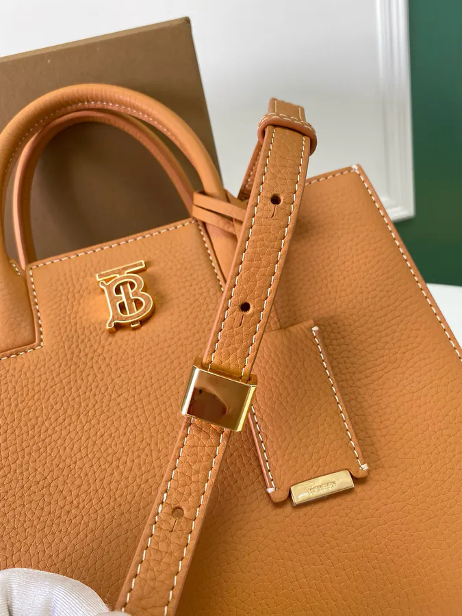 Thomas Burberry Tote Bag with 27cm Vertical Handle
