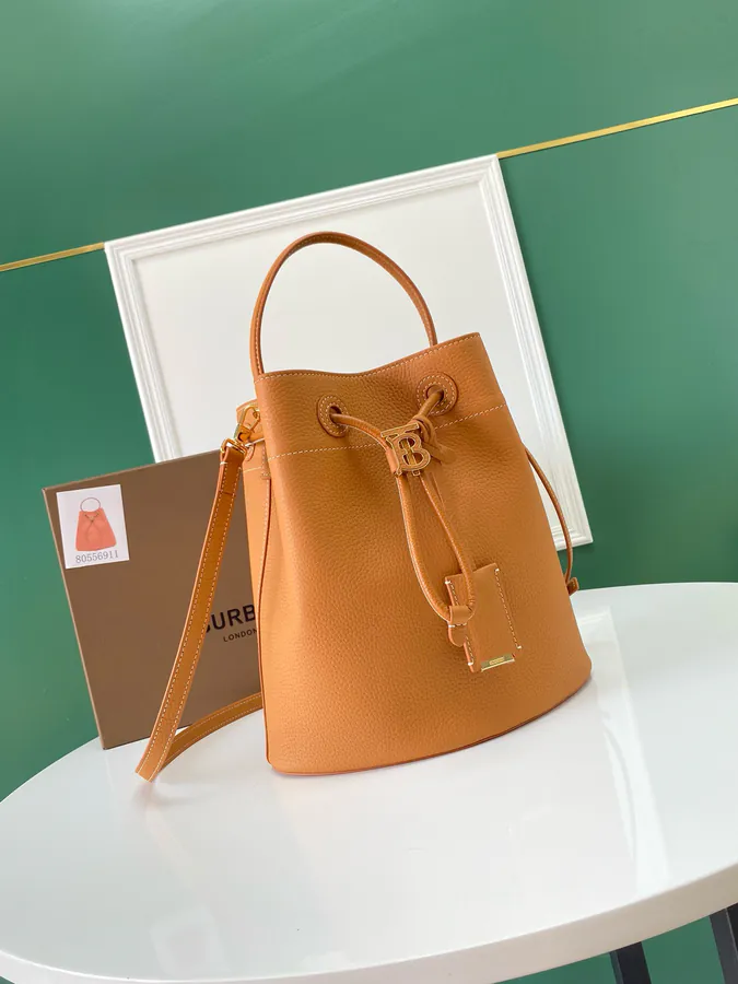 Thomas Burberry P730 Bucket Bag