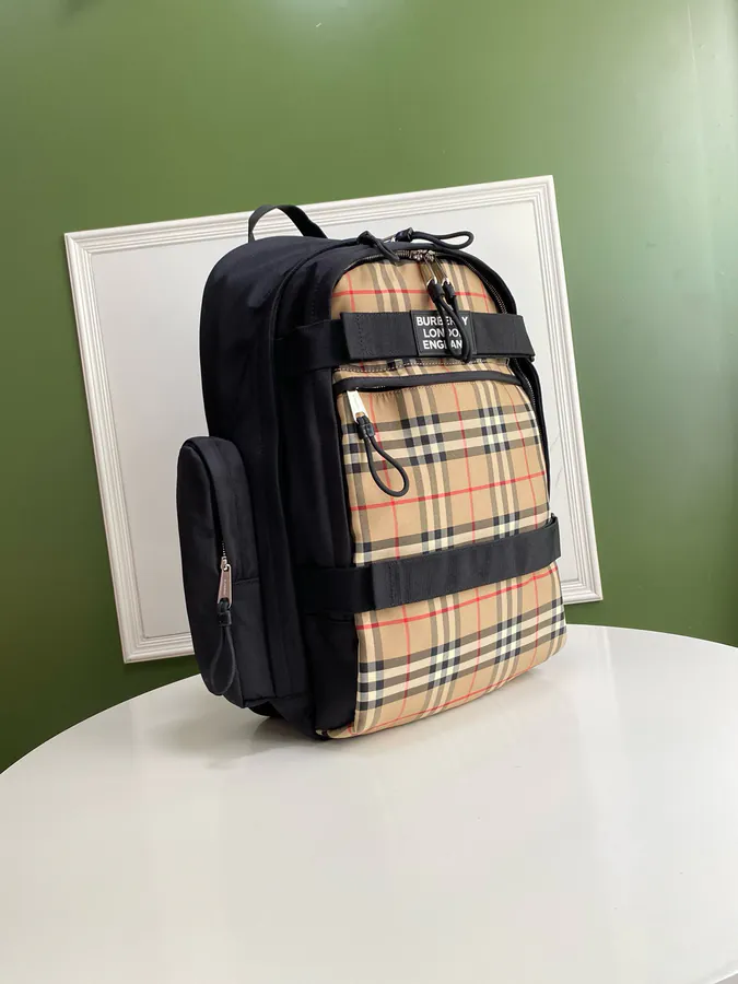 P630 B House New Practical Backpack with Double Straps