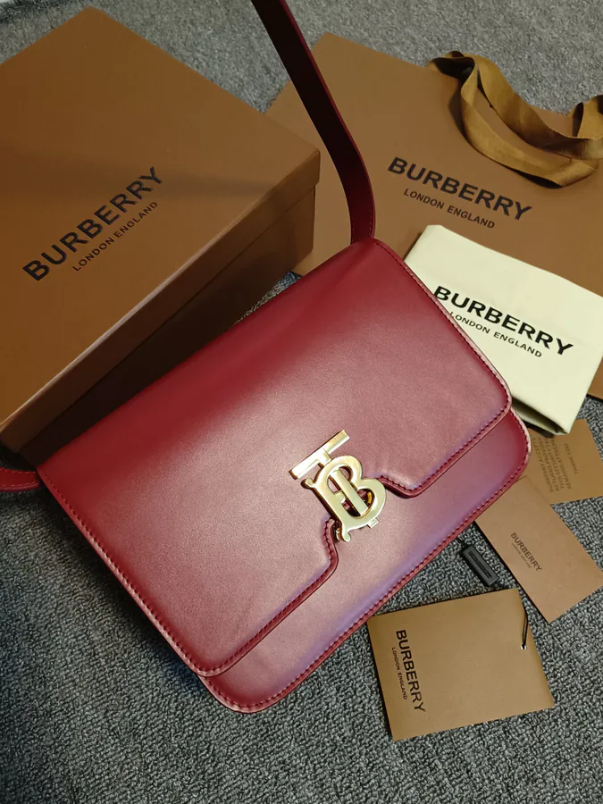 Thomas Bur Exclusive Logo Leather Crossbody Bag Medium Size