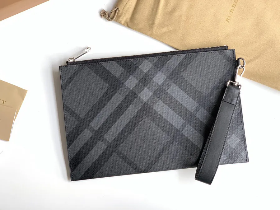 P240 London Check Zip Organizer Bag