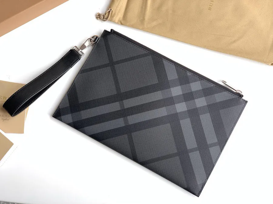 P240 London Check Zip Organizer Bag