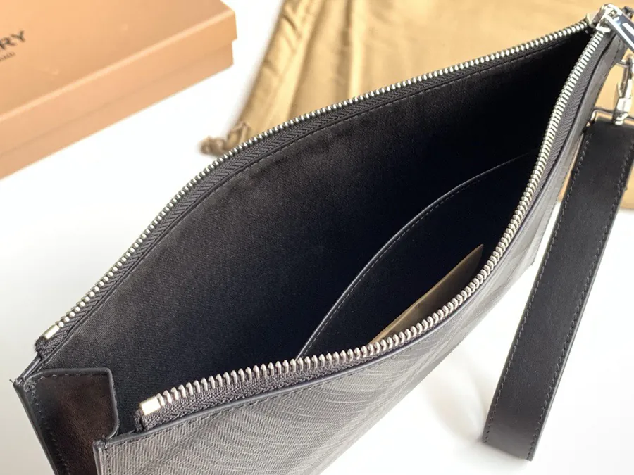 P240 London Check Zip Organizer Bag