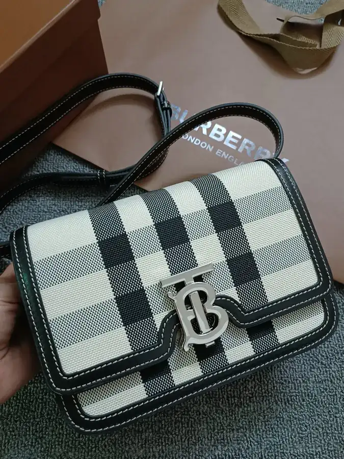 Thomas Burberry TB Exclusive Identifier Lock Bag