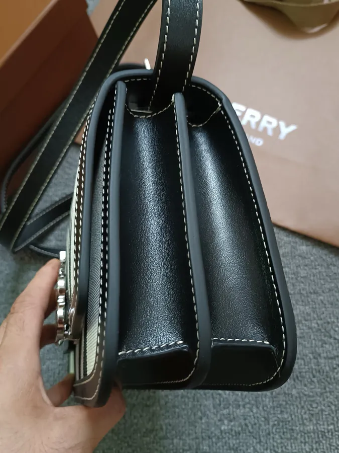 Thomas Burberry TB Exclusive Identifier Lock Bag