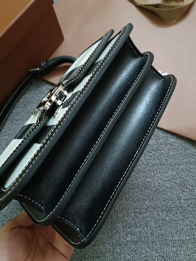 Thomas Burberry TB Exclusive Identifier Lock Bag